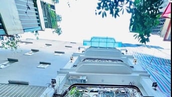  CHỦ NGỘP B..A.N.K GIẢM GẦN 1 TỈ , NHÀ CÓ THANG MÁY THƯƠNG LƯỢNG MẠNH 