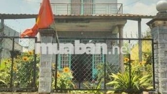 Cần bán gấp căn nhà và đất dien tích 400m2 Duong vao nha 6m