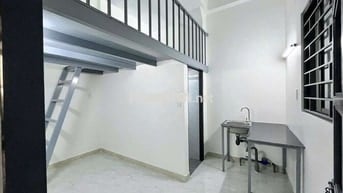 PHÒNG CÓ CỬA SỔ, TRẦN CAO 2 MÉT THOÁNG MÁT NGAY ĐẠI LỘ VÕ VĂN KIỆT 