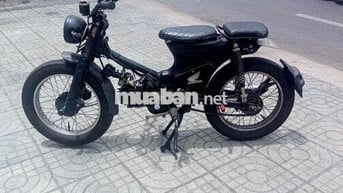 Honda Cub độ màu Đen