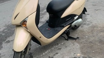 Cần bán xe Honda Lead 110cc đời cuối chân chống điẹn, màu be
