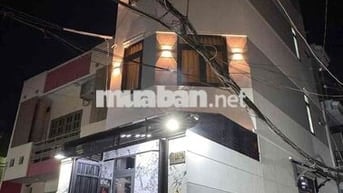 nhà góc 2 mặt tiền hẻm xe hơi đậu trước cửa , ngay chợ gò Vấp