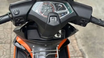 Cần bán Honda Airblade 2009 lên full áo Thái BSTP.
