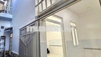 Cho thuê nhà Tân Bình, 1 Trệt,1 Lầu,2PN, 2WC. Nhà mới, Nội thất cơ bản