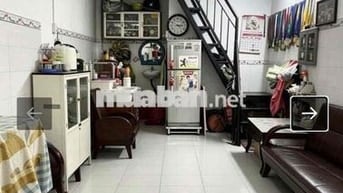 Nhà Đường Hà Đặc 1 lầu 1 trệt 2pn sổ hồ riêng
