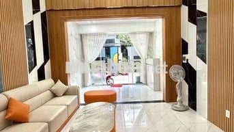 TRUNG MỸ TÂY - QUẬN 12 - NHÀ ĐẸP FULL NỘI THẤT - CHỈ XÁCH VALI VÀO Ở