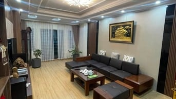 Bán nhà phố Linh Lang 83m, xây 5 tầng, đường ô tô tránh, ở luôn