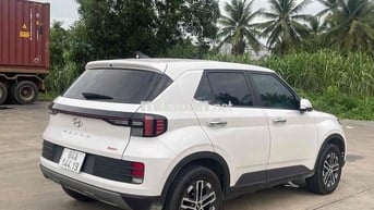Hyundai Venue 2024 Trắng 38.000 km