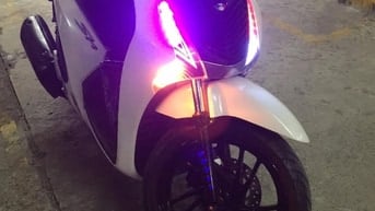 Cần bán Honda SH [150i] đời 2014, màu trắng đen, chính chủ biển tphcm