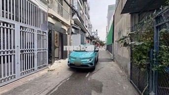 HIẾM HẺM XE HƠI , 49M CHIT NHỈNH 3 TỶ 1 TRỆT 1 LẦU BTCT KHU YÊN TĨNH 