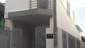 cho thuê nhà phố gần chợ nông sản Thủ Đức, DT 128m2, giá 10tr/tháng