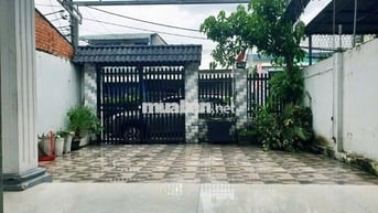 NHÀ SÂN SIÊU RỘNG-DT GẦN 200M2- 2PN SẴN MÁY LẠNH-PHÙ HỢP Ở +KINH DOANH