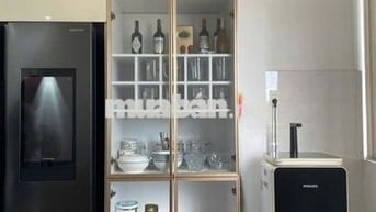 Cho thuê mặt bằng nhà nguyên căn 4 lầu, ngang 25 mét.