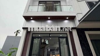 Nhà 4 tầng độc lập trung tâm phường An Dương. Oto ra vào thoải mái.