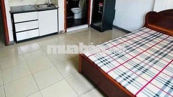 Phòng trọ full nội thất, ngay mặt đường