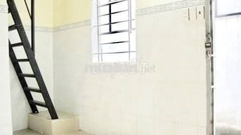 PHÒNG TRỌ NG V KHỐI GÁC SUỐT TRẦN CAO, BẾP WC RIÊNG, GIỜ TỰ DO