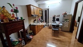 Cho thuê  ccmn căn góc thoáng đẹp 2 phòng ngủ tầng 5