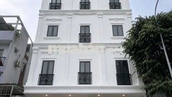 BÁN TÒA NHÀ CHDV -2 MẶT TIỀN- NGAY KCN VĨNH LỘC, DÒNG TIỀN 175TR/THÁNG