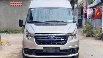 Ford Transit 2022 bản Trung 16 ghế