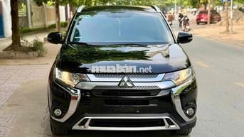 Mitsubishi Outlander 2.0 CVT 2021 Đen 7 vạn km