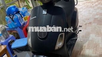 Vespa Piaggio Đen nhám