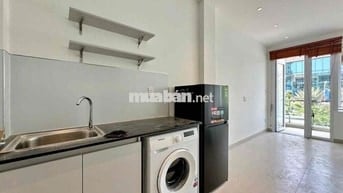 Chính chủ cho thuê Căn Hộ Ngay Tân Định Q1 Ban công - Cửa sổ