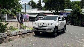 Ford Everest 2022 Trắng 35.000 km Thái Lan