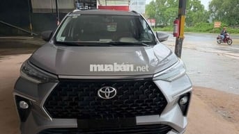 Toyota Veloz Cross 7 chỗ Xám 176.742 km