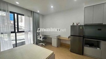 Căn hộ cho thuê cửa sổ thoáng full NT ngay Cao Thắng, Q10 sát đg 3/2