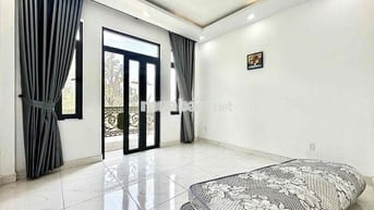 NHÀ MỚI XÂY CÓ BAN CÔNG MÁY LẠNH KẾ ĐẠI HỌC CÔNG THƯƠNG - AEON TÂN PHÚ