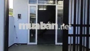 nhà nguyên căn 2 pn gần chung cư Đạt Gia