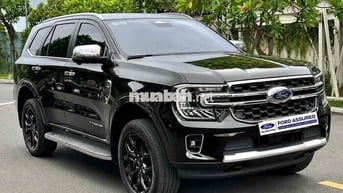 Ford Everest Titanium 2024 đi lướt,chính hãng bán