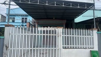 Cho thuê nhà nguyên căn gần trại kép cô Linh ngã từ bưu điện Cam Ranh