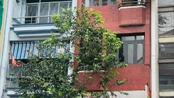 Chính chủ bán nhà mặt tiền đường Khánh Hội, vị trí cực đẹp.