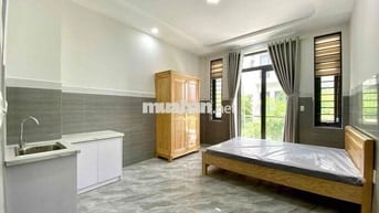 CHDV BAN CÔNG FULL NỘI THẤT MỚI KENG GẦN ĐH NGUYỄN TẤT THÀNH