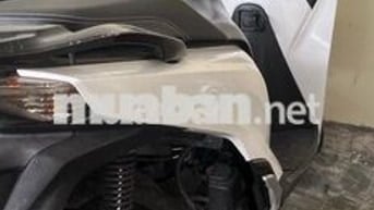 Honda SH 125cc Thể thao Nữ Trắng Đen