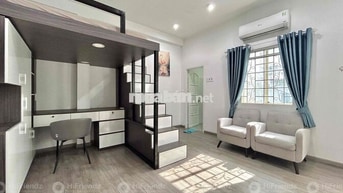 CỬA SỔ TRỜI LỚN - NGAY CÔNG VIÊN HOÀNG VĂN THỤ