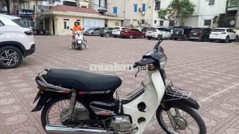 Honda Dream Cổ điển Trắng đen