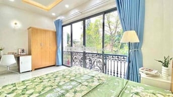 Căn hộ_full nội thất_bancol rộng thoáng_ánh sáng tự nhiên_mới đẹp ken