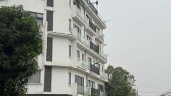 Cho thuê nhà Vĩnh Tuy, 55m2 x 7 tầng, thang máy, ngõ ô tô, 30tr/t