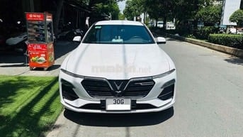 VinFast Lux A2.0 Plus 2020 Trắng 49000 km