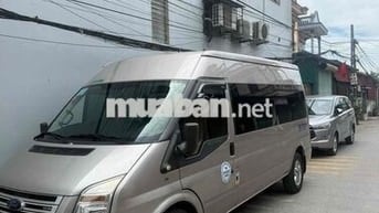Ford Transit 2028 16 chỗ Vàng cát