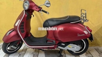 Piaggio Vespa GTS ABS Đỏ
