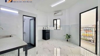 🍀PHÒNG BAN CÔNG FULL NỘI THẤT - KHU TÊN LỬA - DÁ RẺ CHẤN ĐỘNG 