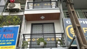 Cho thuê nhà MTKD 11A Phạm Viết Chánh. Nhà 3 tầng mới