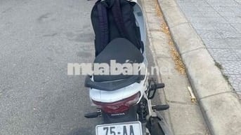Honda Trắng