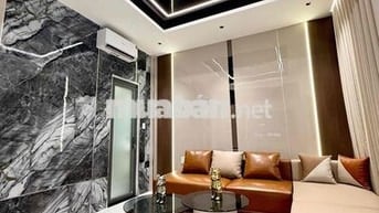 Nhà 4 tầng,thang máy 500kg.541/77 Huỳnh Văn Bánh Phường Phú Nhuận