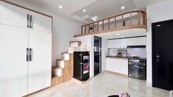 💥 CĂN HỘ DỊCH VỤ MỚI, có BAN CÔNG RIÊNG, Đã sẵn nội thất, dịch vụ tốt