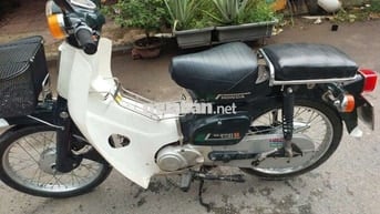 Honda Super Cub 81 50cc Trắng, Đen