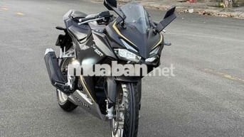 Honda CBR150R màu Đen